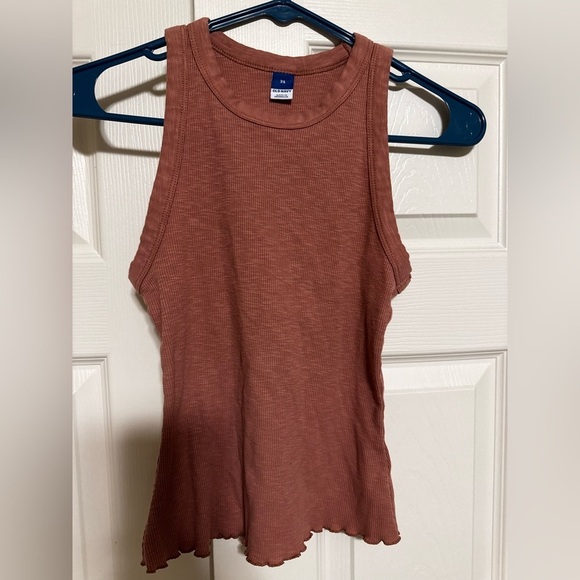 Old Navy Tops - Old Navy Women’s crop tank top